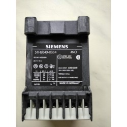 Stykač 4-pólový 24VDC 4A NO x4 Siemens